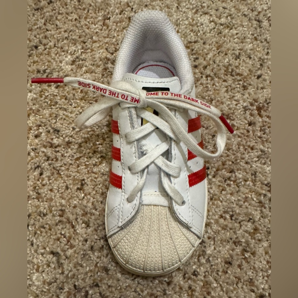 EUC/VGUC Size 9 Adidas Superstar Shoes w/ a Star Wars Design - Picture 8 of 16